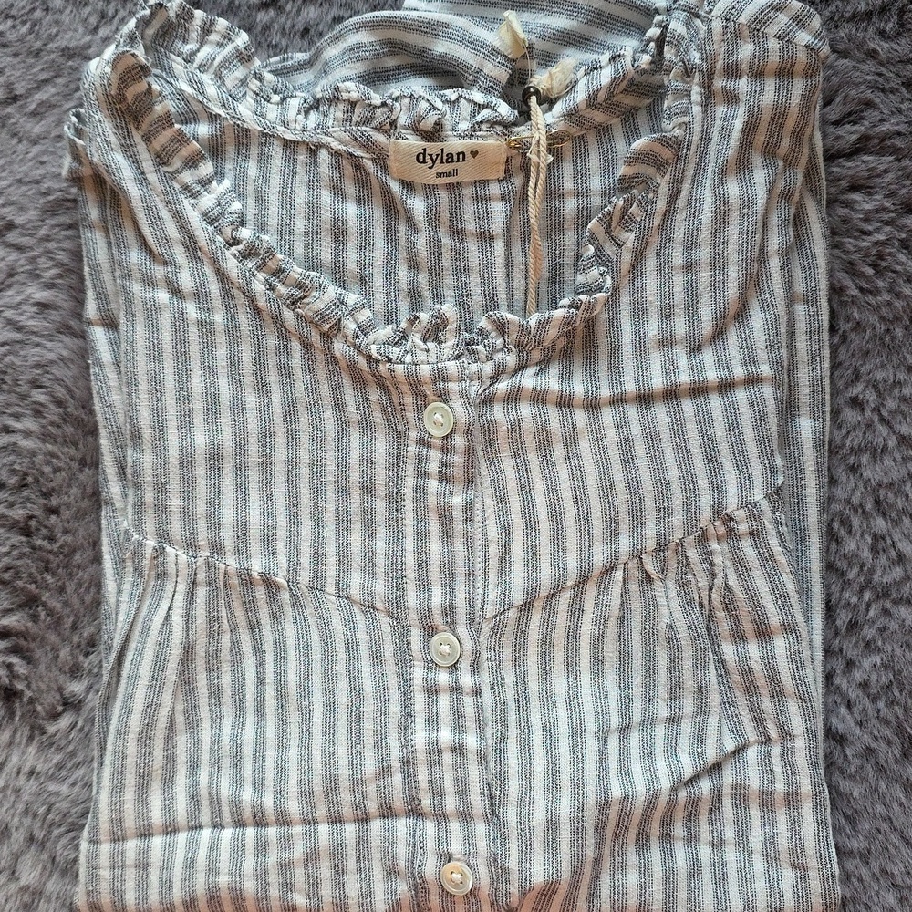 Dylan Striped Ruffle Shell Cap Sleeve Button Blouse Size S - Picture 5 of 11